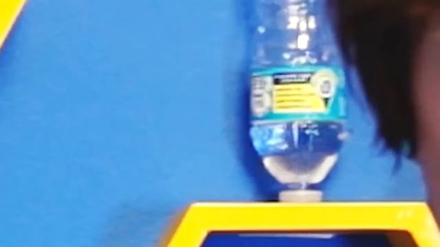 WATER BOTTLE FLIP CHALLENGE
