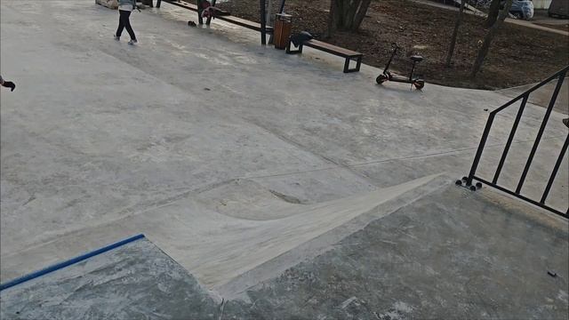 кикфлип в радиус