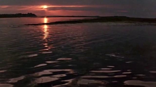 ЗА РЕКОЙ, ЗА РЕЧКОЙ.  Стихи. Л. Самолюк, муз, аранж. С. Лабутин, вокал. Л. Великанова