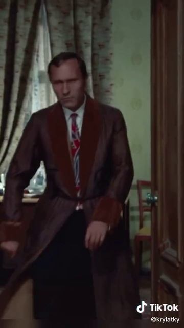 девочки с персиками
