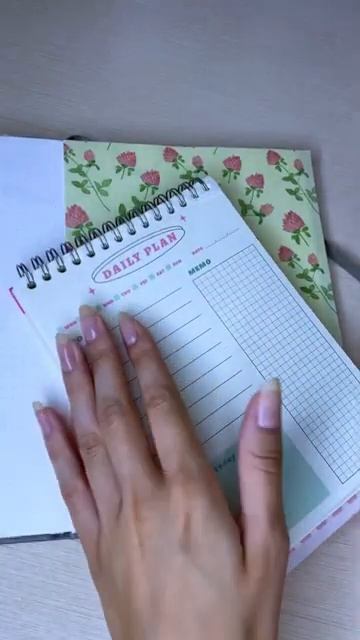 ASMR Scrapbooking