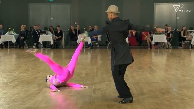 Stefano Mendolia & Alexandra Koldan | Showdance | "Pink Panther"