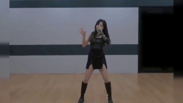 The exact problem with YG'S new girl group| vicky wei of baby monster.