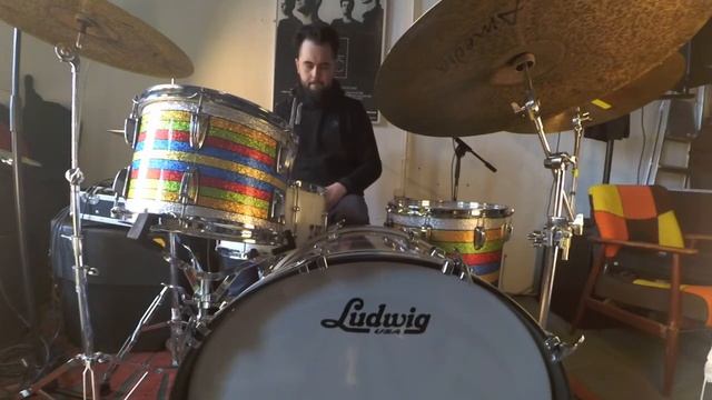 Ludwig Salesman Patrick Carney Classic Maple 24x14, 13x9, 16x16