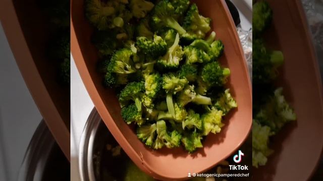 Chicken Ranch Broccoli Cheddar Soup #pamperedchef  #ketorecipes #chickenrecipe #multicooker