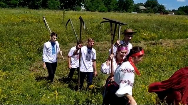 "Гаряча пора" (жнива). Нар. амат. анс. "Калинова родина" (с. Кантакузівка, Драбівський р-н)