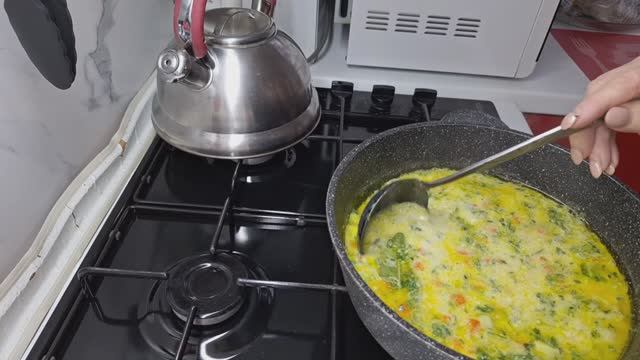 Простой рецепт сырного супа без  мяса.