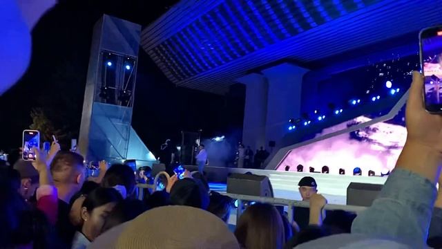Қайрат Нұртас – Сені сүйем  (Live)
