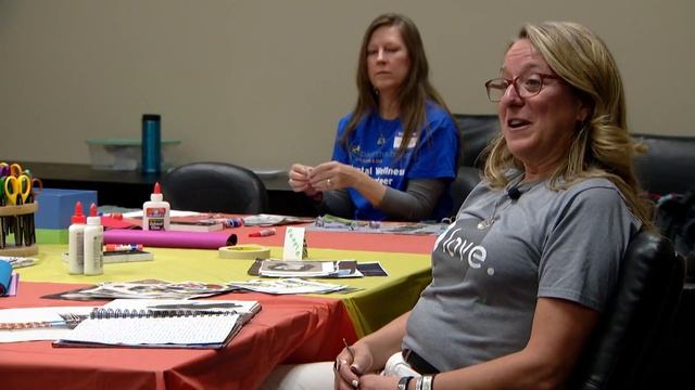 Volunteers host art therapy event for people impacted by Marshall Fire
