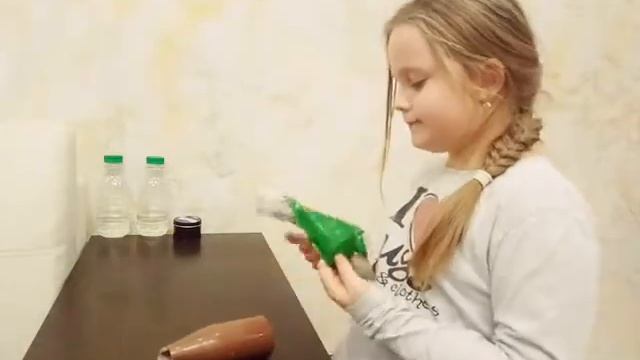 Видео про шоколадную бутылку