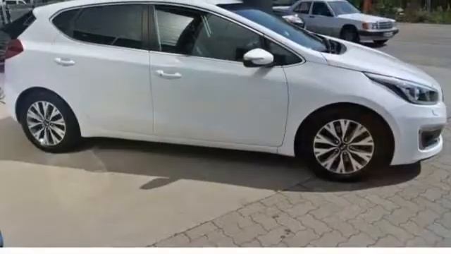 Kia cee'd Ceed 1.6 GDI Spirit Navi/Techno/Xenon Insp.neu