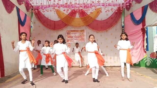 @ suno gaur se group dance by girls Z P School Takarkhed Bhagile