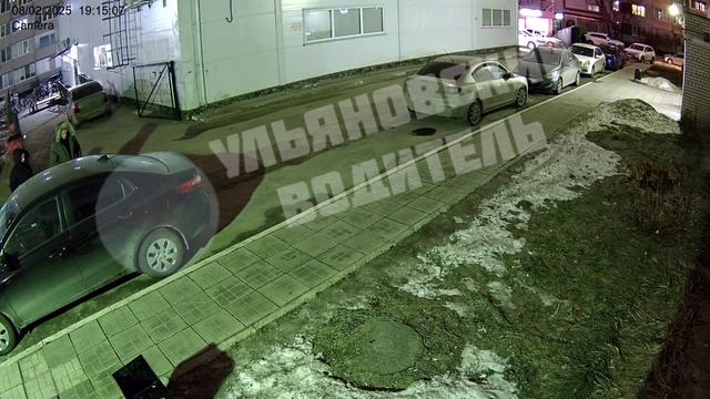 Водитель оранжевой Киа Рио, который скрылся с места ДТП возле дома Тюленева 38, отзовись. Жду до ут