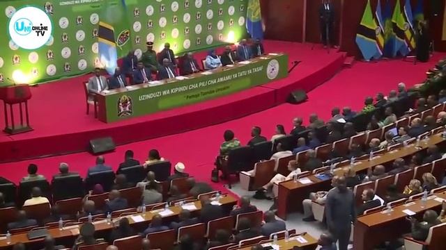 HARMONIZE KUMFURAHISHA TENA RAIS MAGUFULI/KUMUIMBIA WIMBO MPYA/MRISHO MPOTO KWENYE UZINDUZI WA TASA