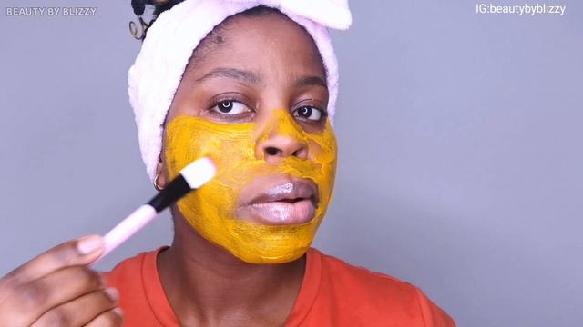 DIY TURMERIC & ALOE VERA FACE MASK TO RID OF DARK SPOTS, ACNE AND LIGHTENING SKIN | beauty by blizz