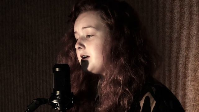 Emma Matthews - Mardy Bum - Red Dreams Live & Loud Sessions