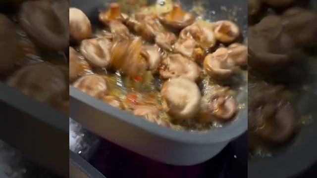 🐽 Котлета с пюре из моркови и бекона и шитаке 🍄🟫