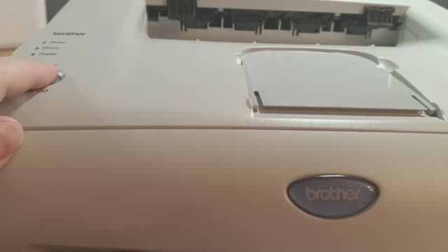 Продаю лазерный принтер Brother HL-2030R