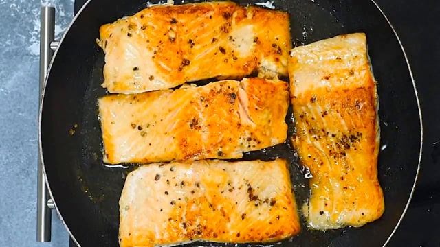 Creamy Salmon recipe ( Coconut Garlic Lemon sauce)