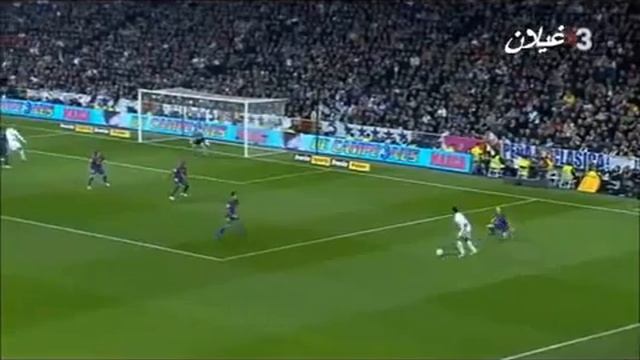 Hamit Altintop Owns Iniesta - see what Altintop did to Iniesta