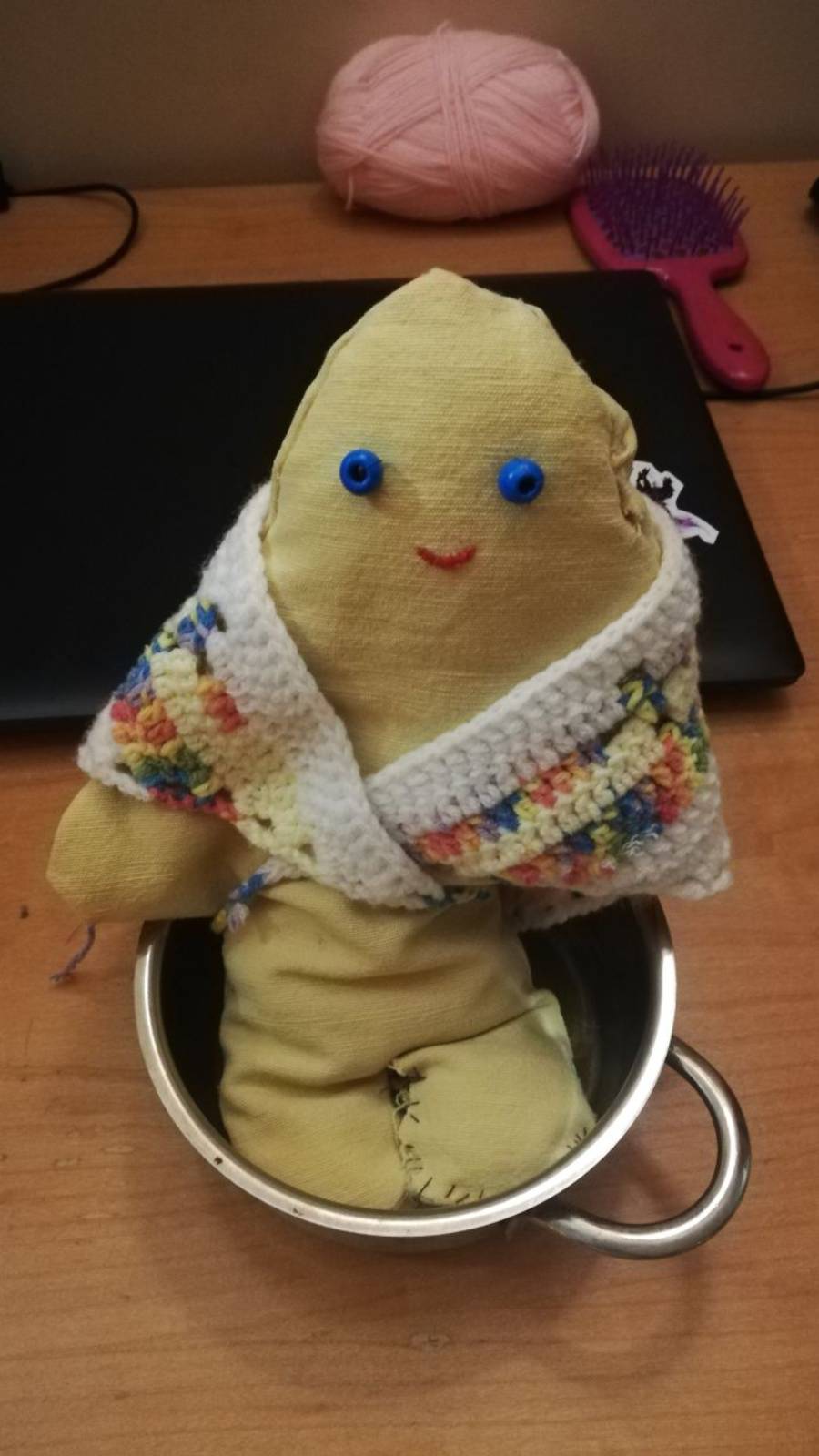 Пухляш залез в кастрюльку