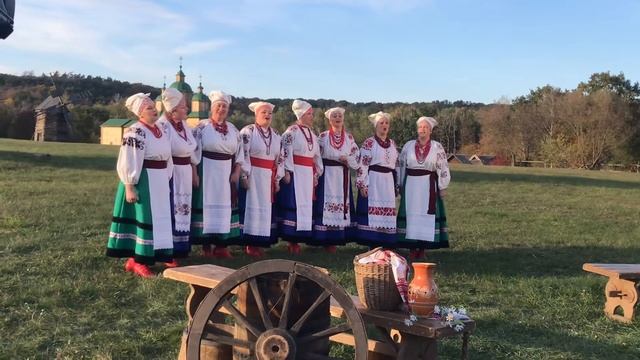 Музей під відкритим небом, зйомки колективу «Любисток» з Бишева для передачі « Країна пісень»