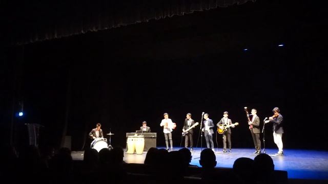 Graduación 2015-2016 IES Salvador de Madariaga: WINTER WINDS
