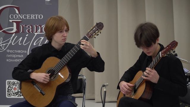 Егор Смирнов и Илья Любицкий / «Живет моя отрада» , обр. С.И. Руднев