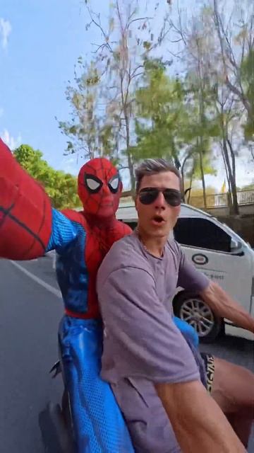 Spiderman is tired of flying@sonicvova #funny