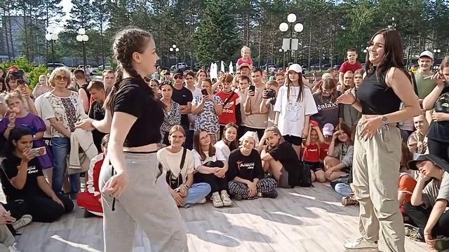 Dance battle i do not own the rights to this music no copyright infringement intended (4)