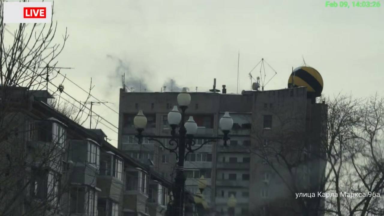 Вид пожара с машины Карла Маркса 82 | Горит квартира на 15 этаже в Хабаровске