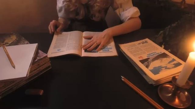 [Bluewhisper] \ Relaxing Page Turning / ASMR (No Talking)