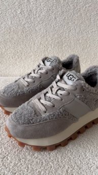 Зимние кроссовки на тракторной подошве
Vp57-3