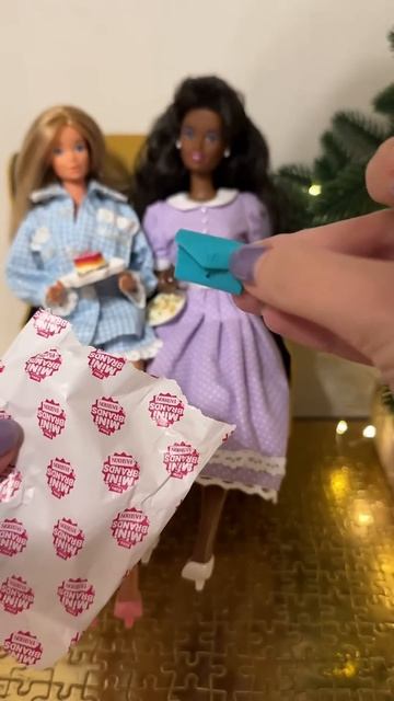 Ищем сумочки для кукол в шарах Zuru mini brands fashion. #barbie #zuru #zuruminibrands