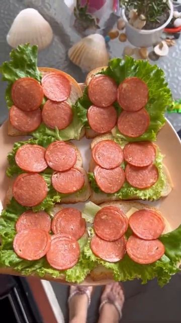 Salami sandwiches for breakfast. Бутерброды с салями на завтрак. #shorts
