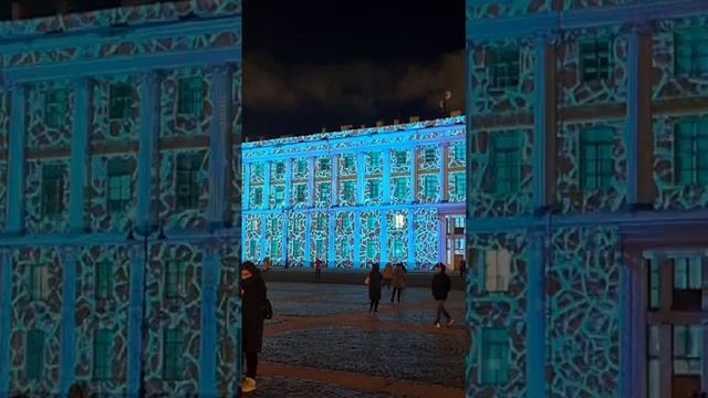 Мультимедийное шоу на Дворцовой.