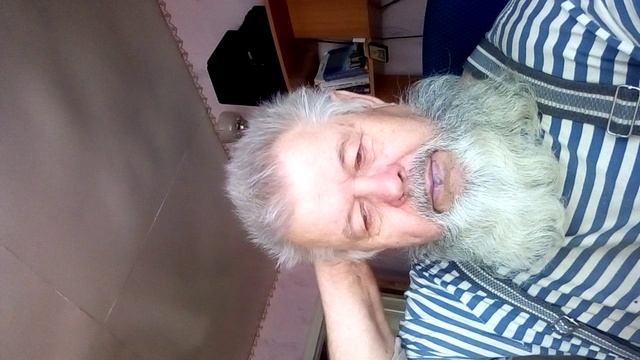 VID_20170920_101807   По  форме  уже  точно  прадедушка  !!