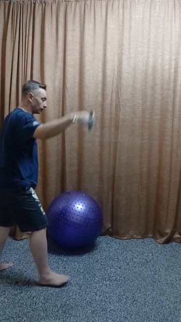 1000003233.mp4фехтование