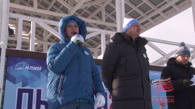 Самому старшему - 87, самой юной - 6. Участников разных возрастов объединила "Братская лыжня"