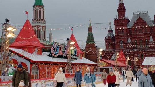 Едем из Железнодорожного в центр Москвы / ГУМ-каток/ Китайский новый год