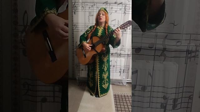 Саят-Нова "Назани" 
исполнение на гитаре, инструментовка , вокал- Татев Погосовна