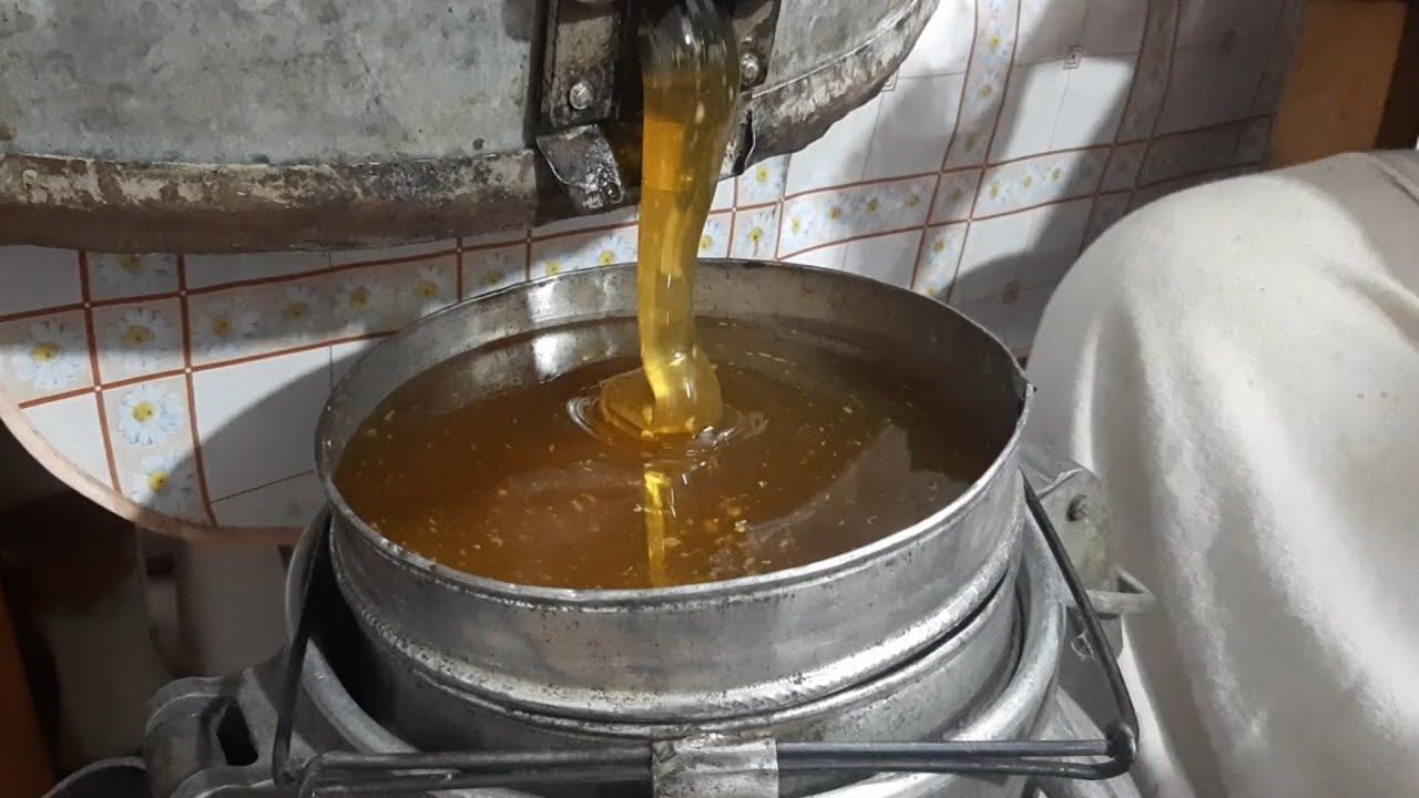 Откачка мёда 2020/ как качаем мёд
