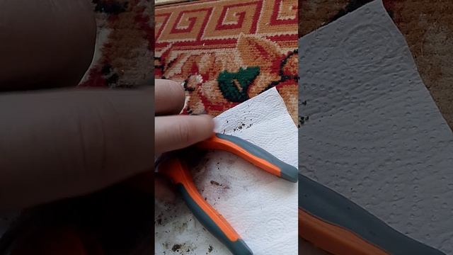 Разбор личинки крышки багажника Гранта