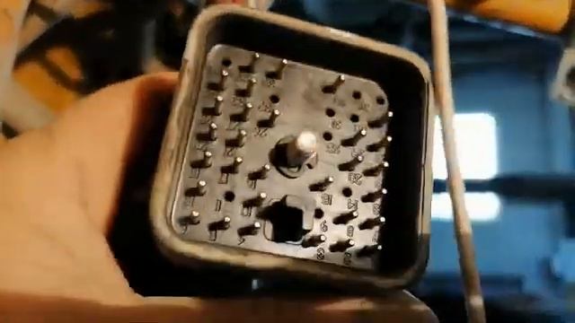 Ремонт жгута электропроводки бульдозера CAT D9R.