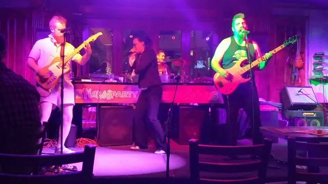 Dingo Down - "Cool Hands" @ Howl at the Moon