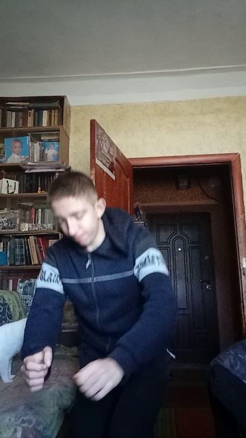 Приседания на одной ноге. Максимум наполовину #shorts
