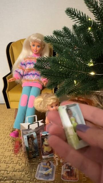 Распаковка второго шара с игрушками Zuru mini brands Disney #barbie #zuru