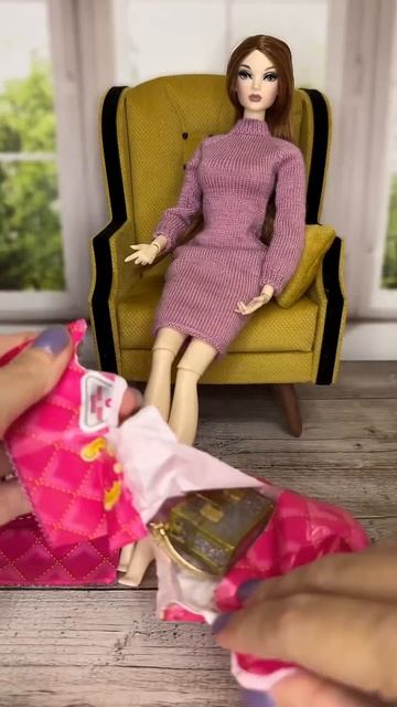 Распаковка второго шарика Zuru mini brands fashion #barbie #zuruminibrands #zuru #unboxing