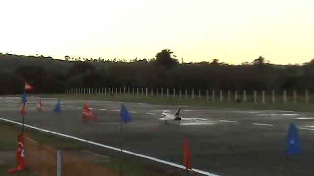 Pouso Eurofighter turbina 150