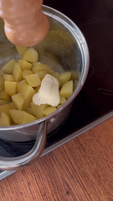 Гребешки с картофельным пюре